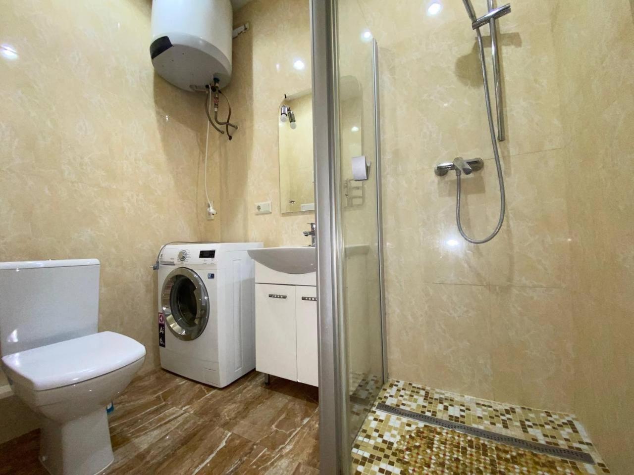 Apartment On Dragomirova เคียฟ ภายนอก รูปภาพ