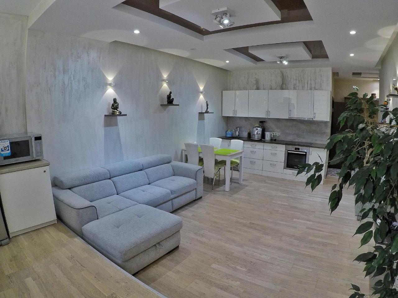 Apartment On Dragomirova เคียฟ ภายนอก รูปภาพ