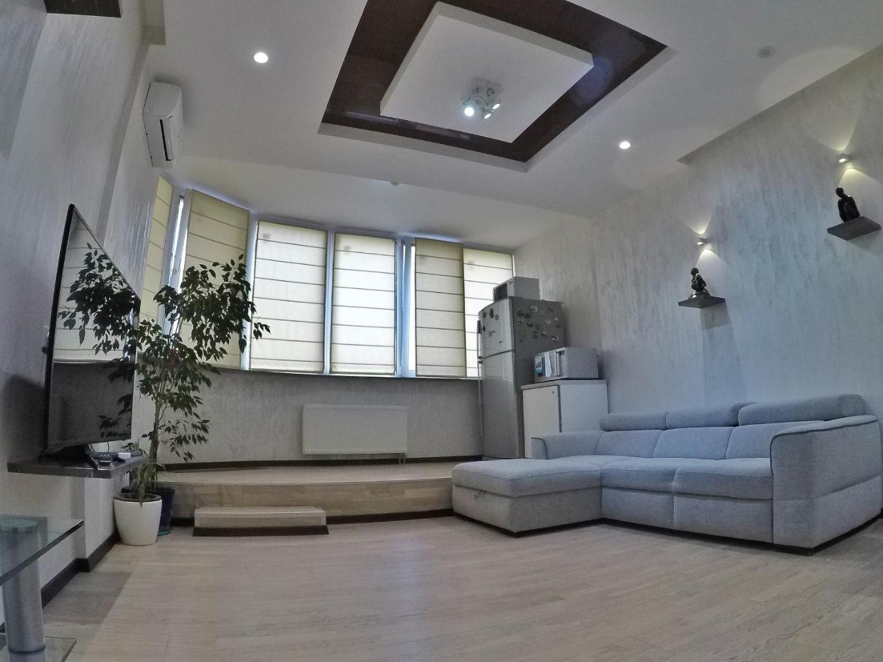 Apartment On Dragomirova เคียฟ ภายนอก รูปภาพ