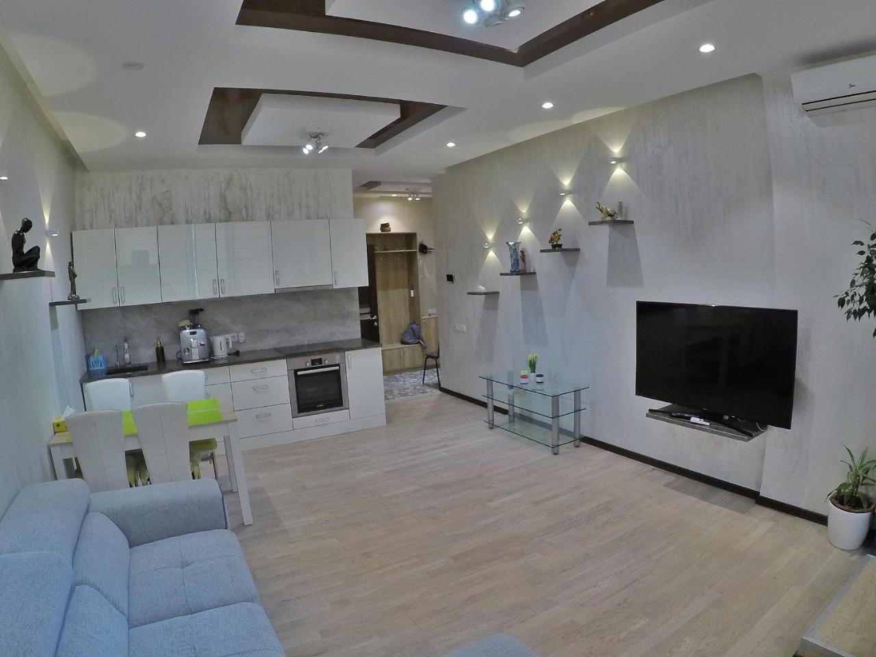 Apartment On Dragomirova เคียฟ ภายนอก รูปภาพ