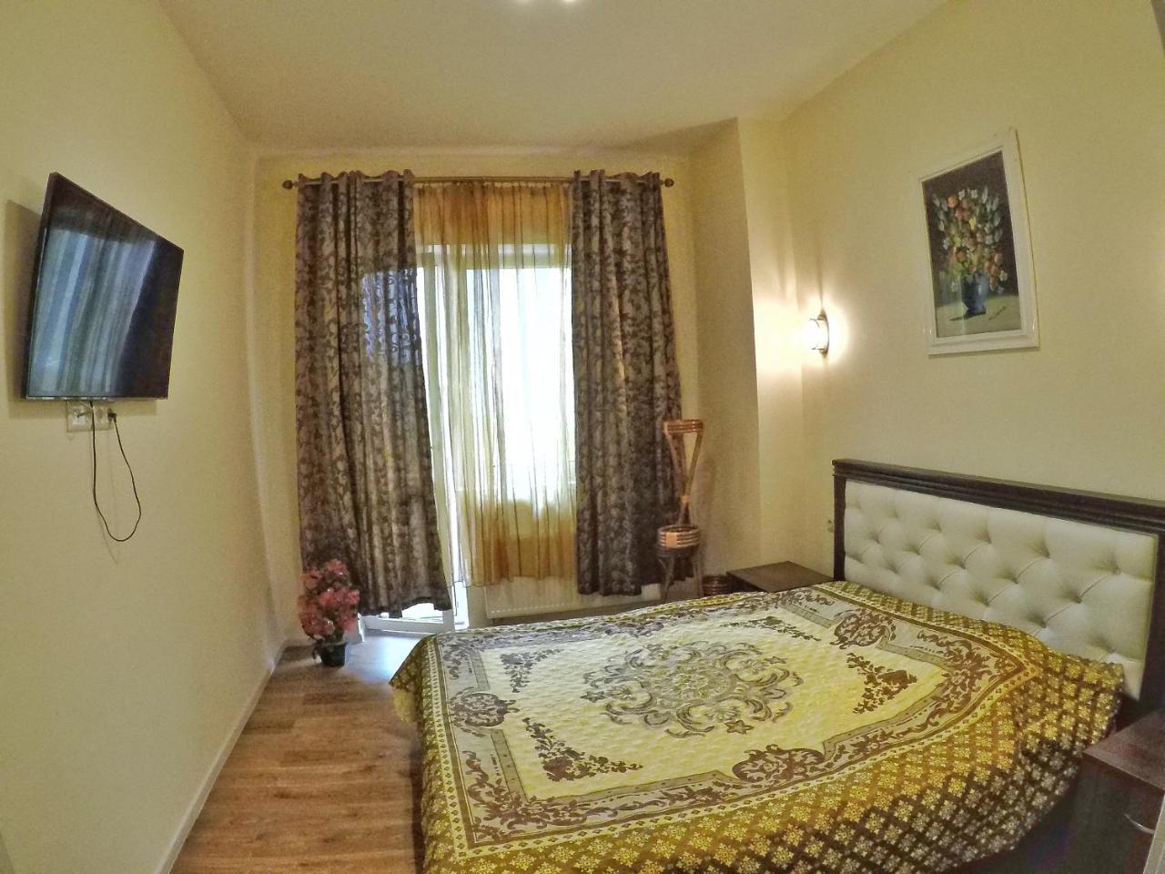 Apartment On Dragomirova เคียฟ ภายนอก รูปภาพ